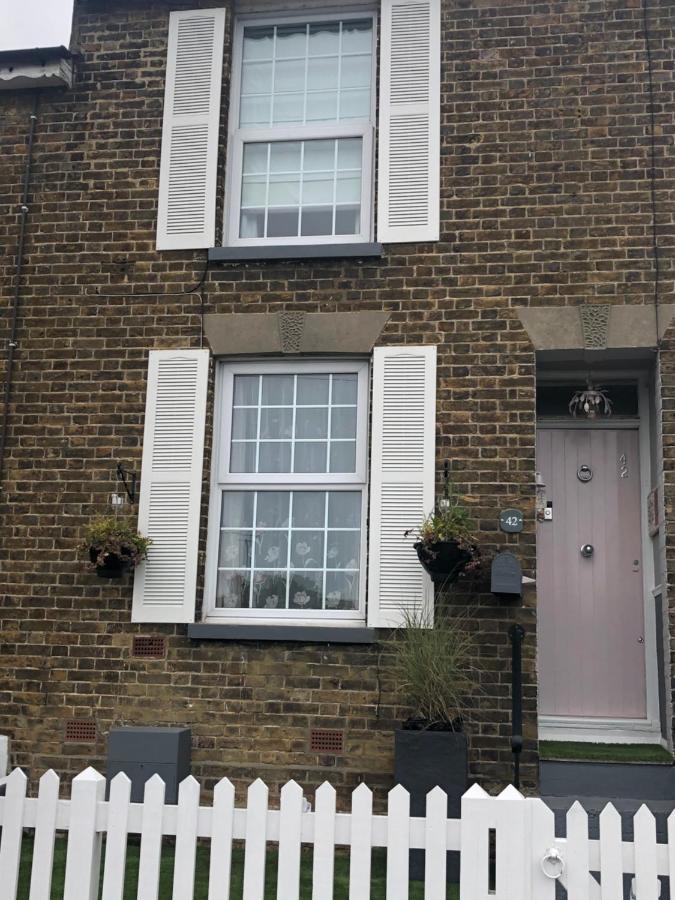 Victorian Cottage Deal Exterior photo